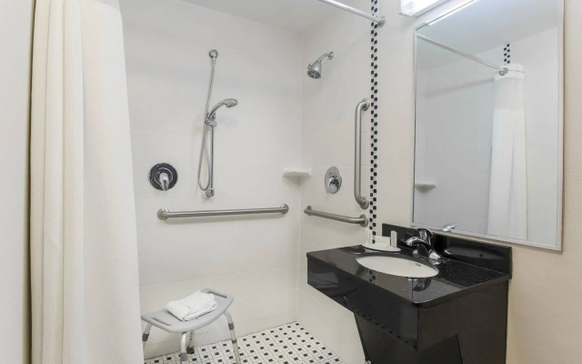 Fairfield Inn & Suites Mahwah