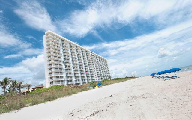 Radisson Suite Hotel Oceanfront