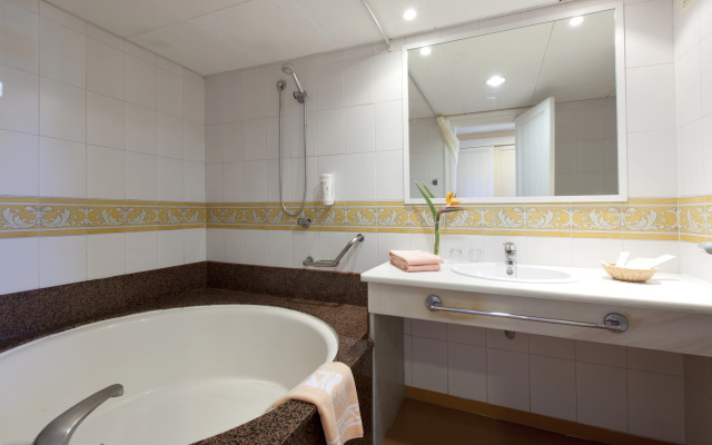 Playavera Hotel - Naturist Friendly