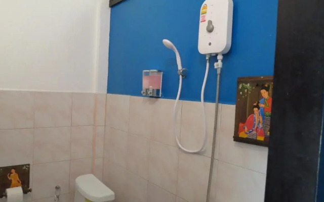 Happy Days Guest House