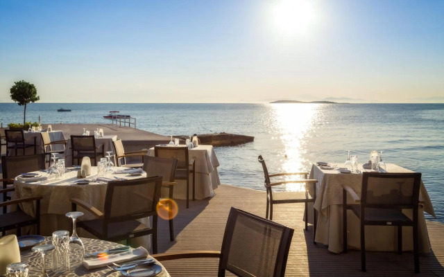 Divani Escape- Adults only