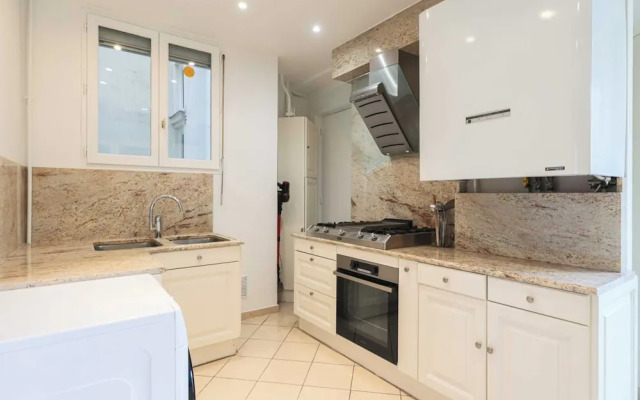 Elegant Apartment for 4 People