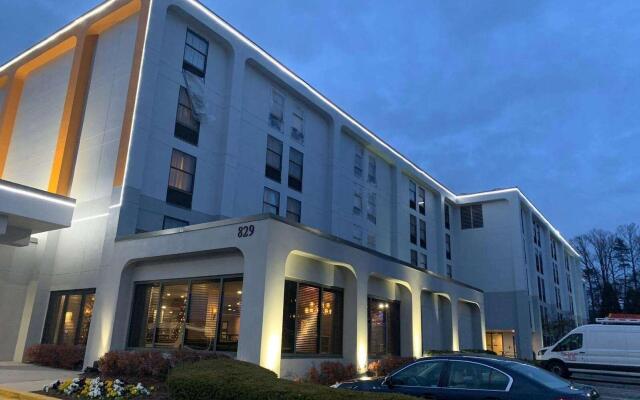 Wingate by Wyndham Baltimore BWI Airport