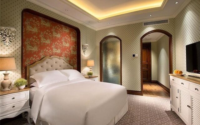 Kunming Oceancube Spa Holiday Hotel