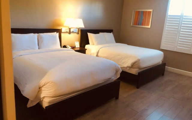 GreenTree Inn & Suites Alhambra