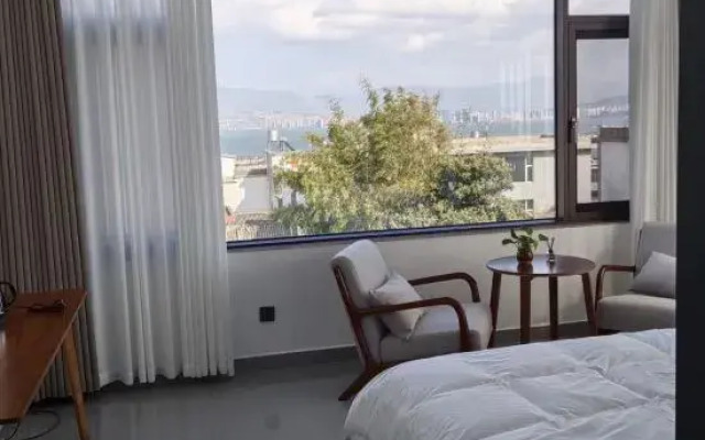 Dali Huasuyu Homestay