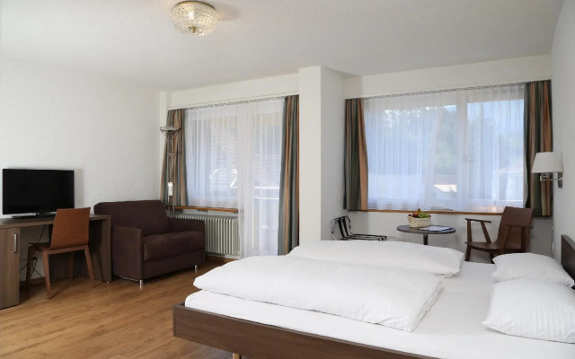 Hotel Crystal