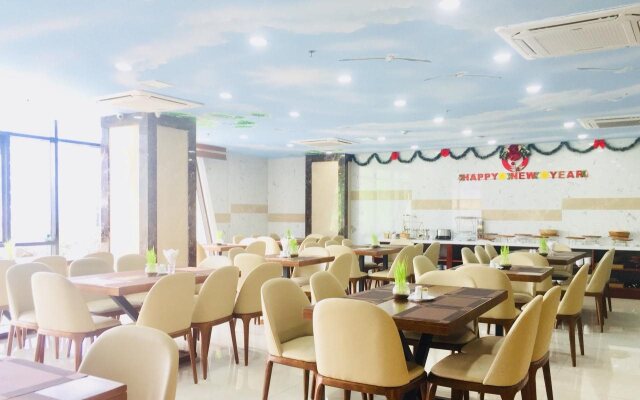 Diamond Beach Hotel