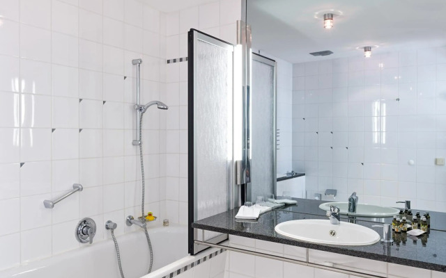 Best Western Chiswick Palace & Suites