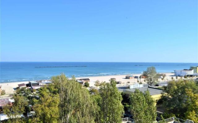 Mamaia Beach LuxyMar 1 Apartment