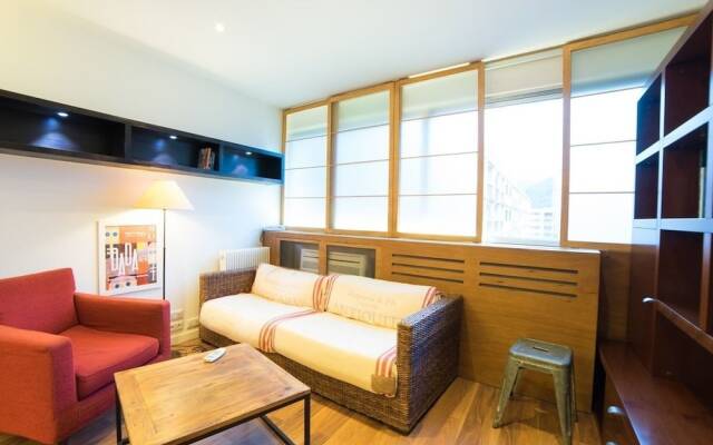 Albigny - T2 -luxe Contemporain - vue lac