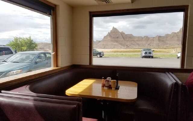 Badlands Inn