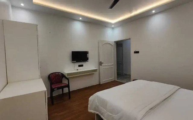 Sunrise Meadows Hotel Praba's