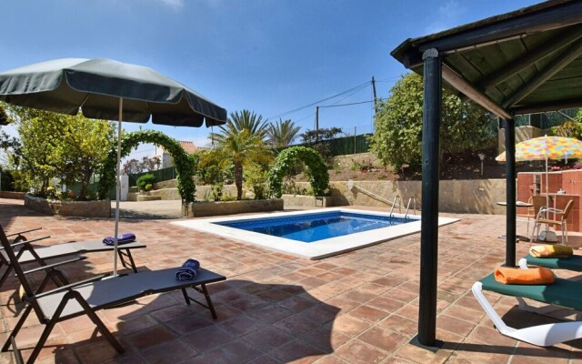 Rustic Villa in Lopera with Terrace