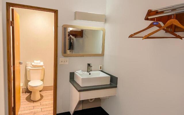 Budget Inn Gladstone By OYO - Portland/Clackamas