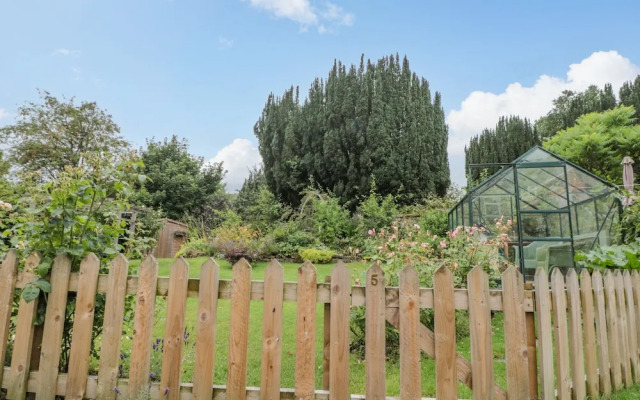 5 Rosedale Abbey