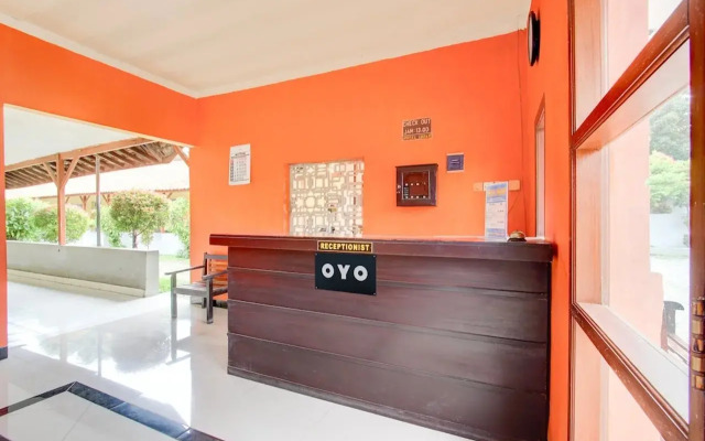 Collection O Stasiun Pekalongan Near Stasiun Kereta Api Formerly Hotel Indah