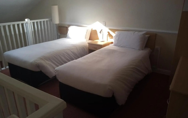 Moreton Park Lodge