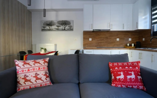 Minimal Condo Trikala Town