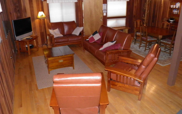 1028 Silverwood Circle