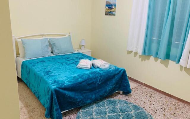 Small Apartment in Markopoulo center