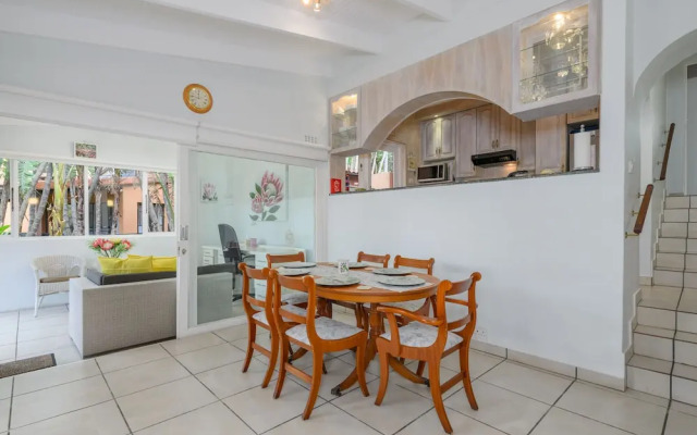 San Lameer Villa Rentals  2301