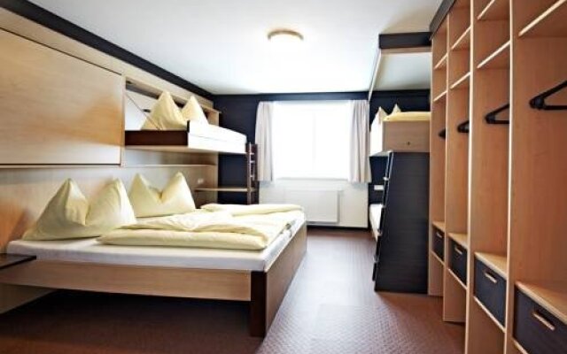 Young Generation Resort Buchegg