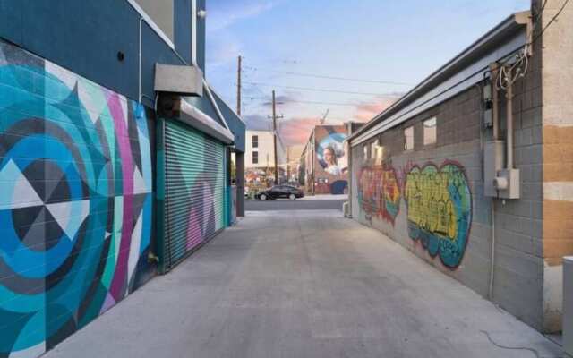 Graffiti & Skyline | RiNo Art Lofts