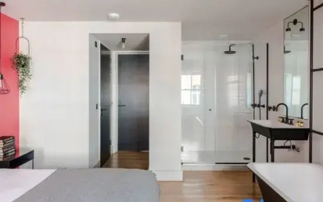 The Acre Penthouse - Covent Garden - by Frankie