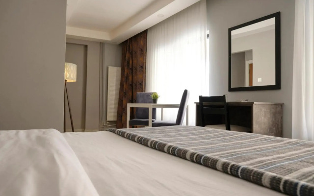 The Breeze Hotel