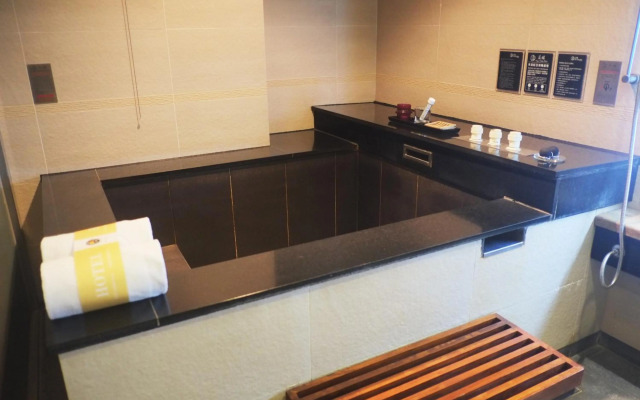 Aqua Bella - Hot spring Hotel