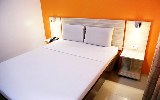 Travelbee Business Inn