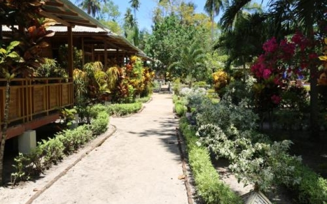 Two Fish Resort Bunaken