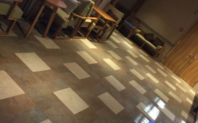 Duan’s Quadrangle Inn