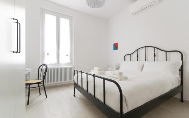 HouSmart Vicolo Bolognetti