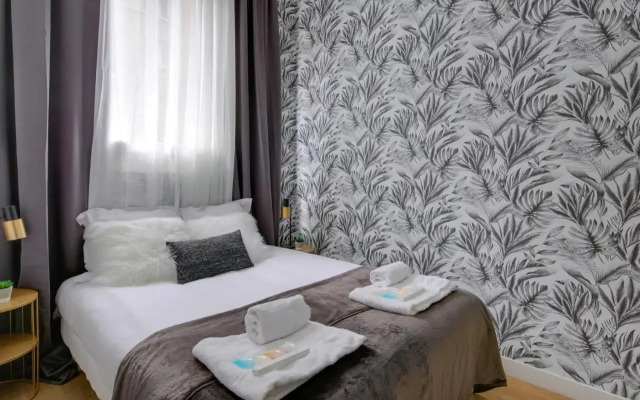 195-Suite Royal in Paris