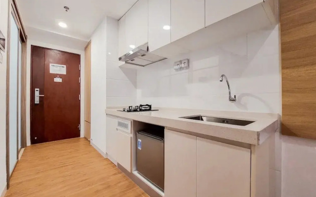 Wonderful Studio At Sky House Bsd Apartment