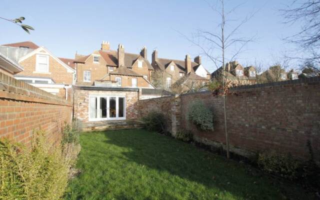 Large Stylish House Central North Oxford