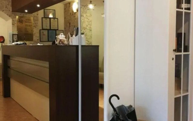 Euro Hotel