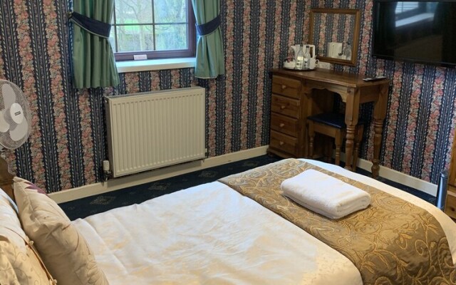 The Dog & Doublet Inn