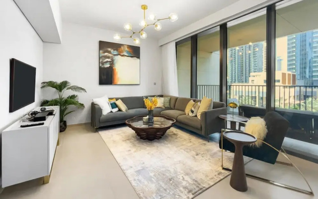 Lux 4BR Duplex in Blvd of Downtown