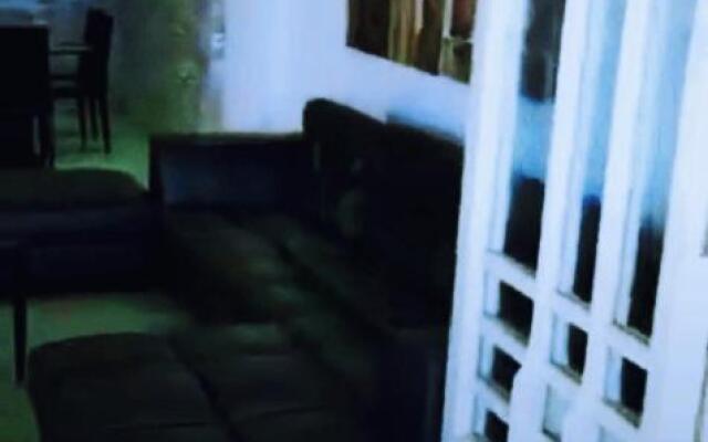 شاليه للايجار المفروش في شاطئ المعموره الاسكندريه للتواصل 01272849001