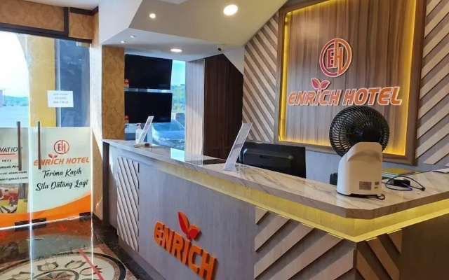 Enrich Hotel Puncak Alam by uBook