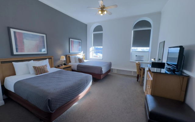 Met Hotel