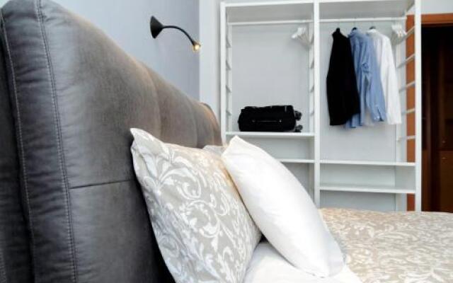Sapphire Apartment