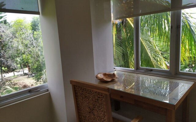 Footprints Backpacker