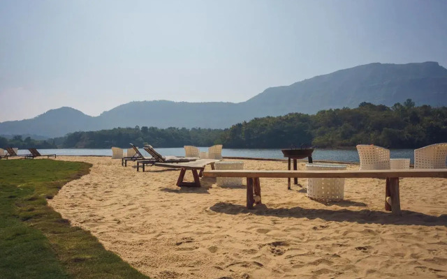Canary Islands Resort & Spa, Lonavala