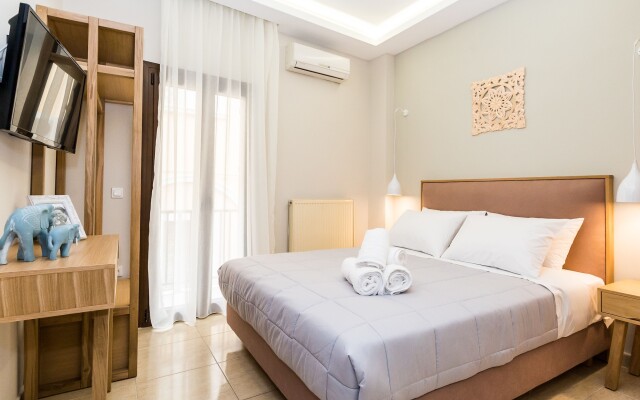 Alektor Studios & Apartments