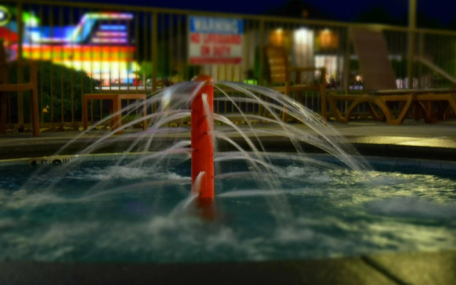 Quality Inn And Suites Dollywood