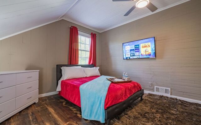 4 Minutes to Downtown by the Atlanta Beltline Trail in the Cabbagetown Neighborhood